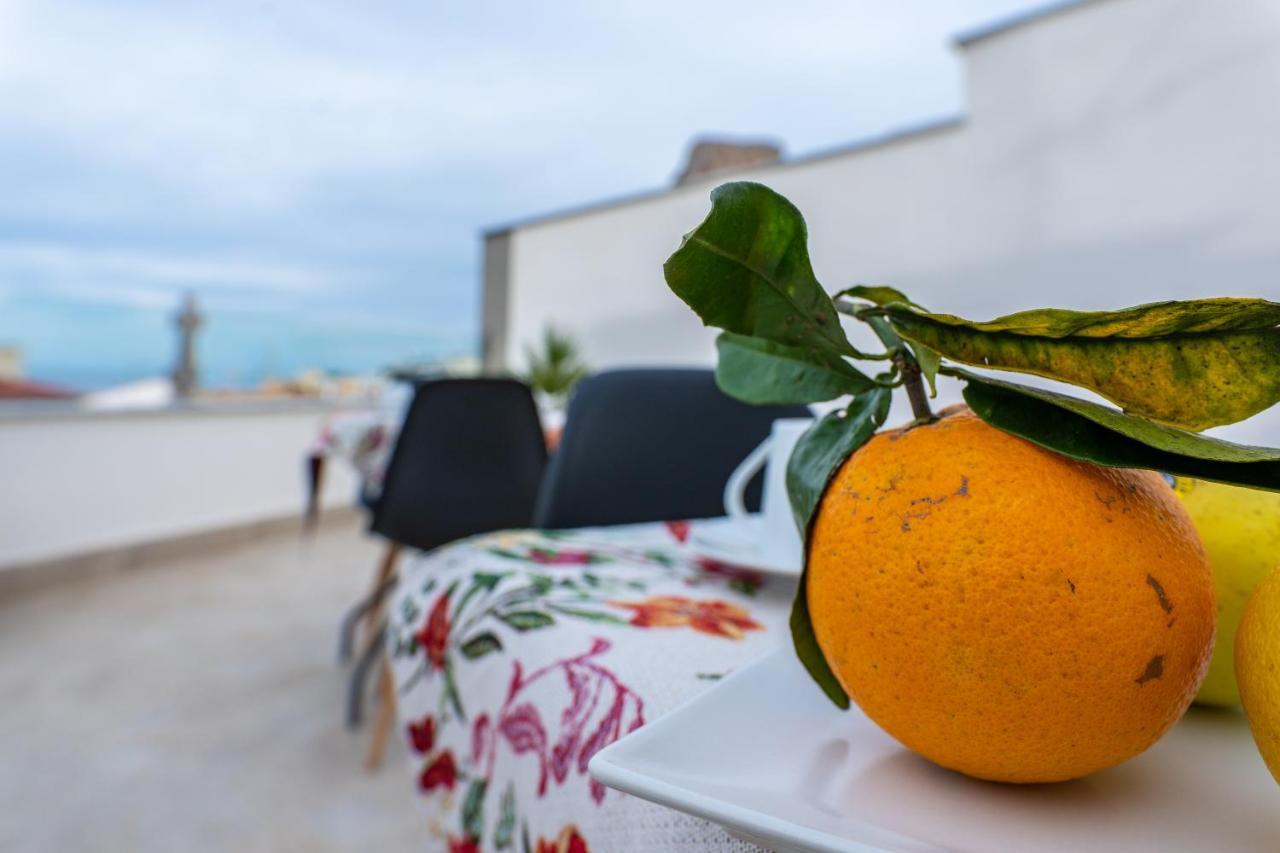 B&B Una Terrazza sul Golfo di Sferracavallo Esterno foto