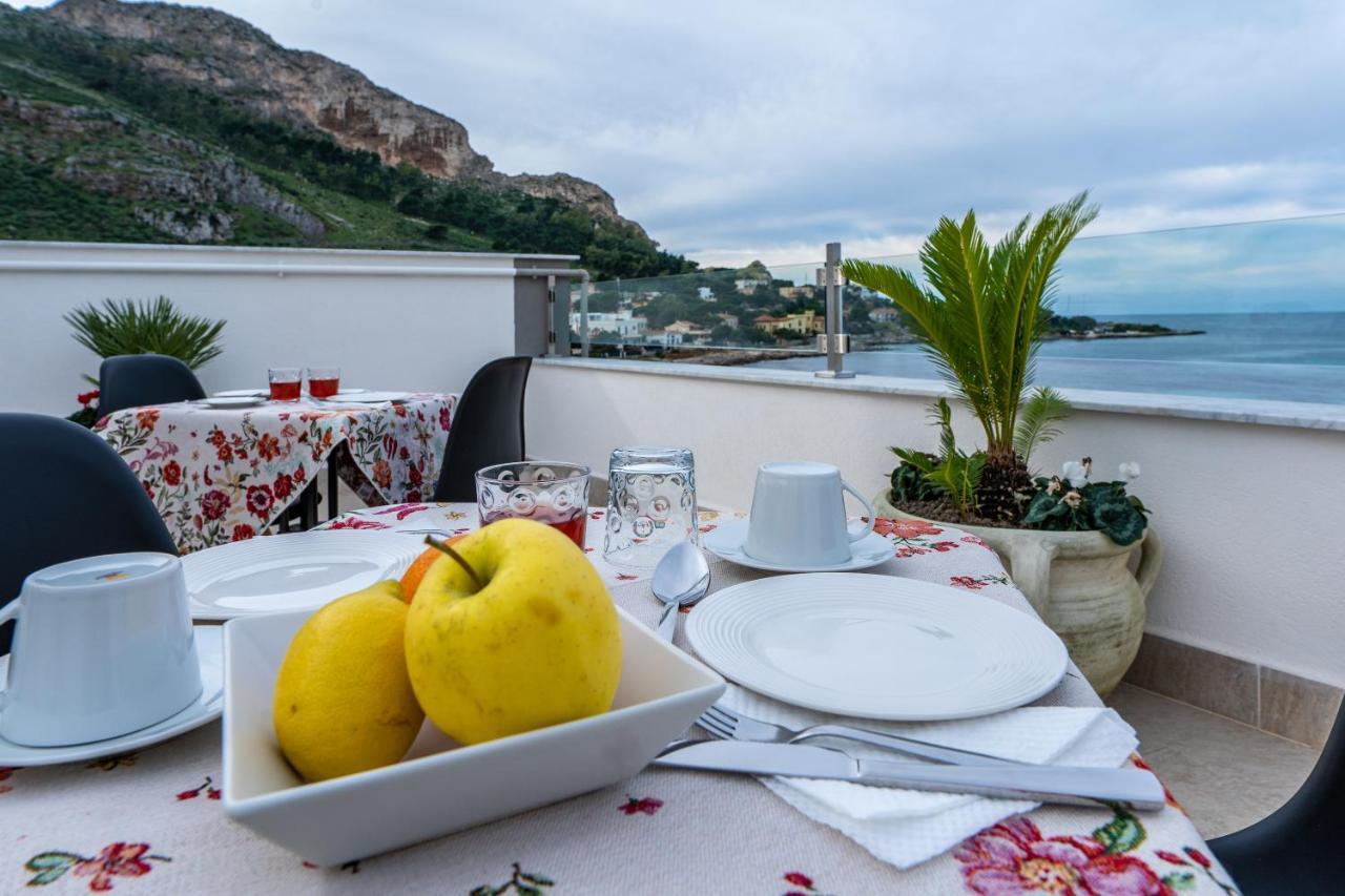 B&B Una Terrazza sul Golfo di Sferracavallo Esterno foto